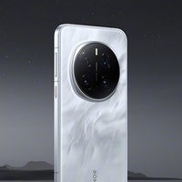 选对不选贵，9月国补后，适合上班族用的3款手机，公认低价高配