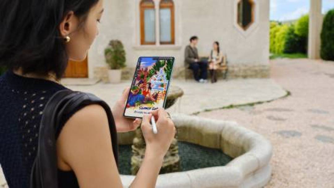 华为MatePad Mini首发测评:轻薄旗舰+卫星通信能否重写小尺寸平板规则?