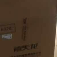 透明收纳箱：宿舍空间管理利器