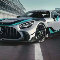 梅赛德斯-AMG GT2 Edition W16发布：818马力纯燃油猛兽，限量30辆
