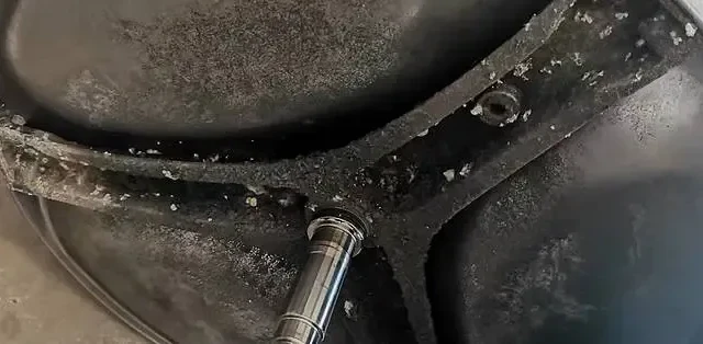 别再买洗衣机清洁剂了！洗不掉！洗衣机长期使用后拆机实录集锦