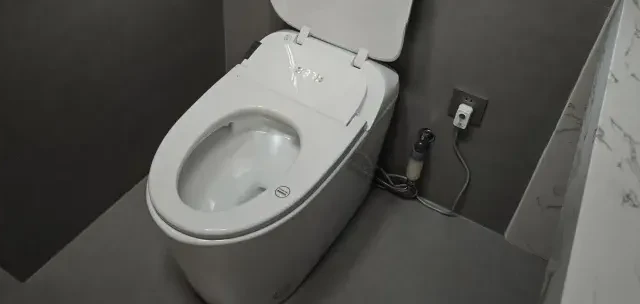 小鲸洗智能马桶X7：程序员夫妻的卫浴选择，从"认可"到"离不开"