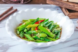 邪修美食：凉拌芦笋