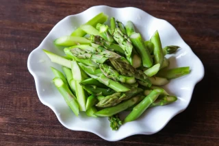 邪修美食：凉拌芦笋