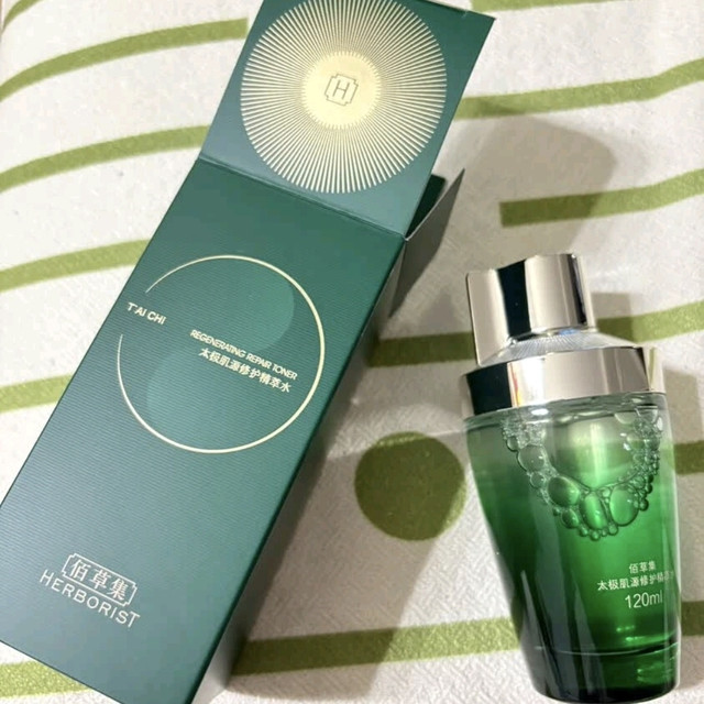 护肤要选对好产品，避免白交智商税，试试佰草集和兰芝这两款