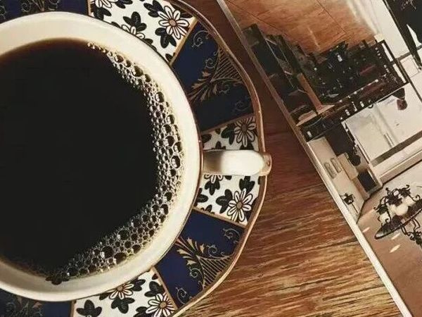 为什么说一杯咖啡里99%都是水？简单证明一下。