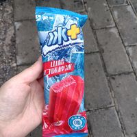 服了，找老板要的伊利冰工厂，结果给我拿的蒙牛