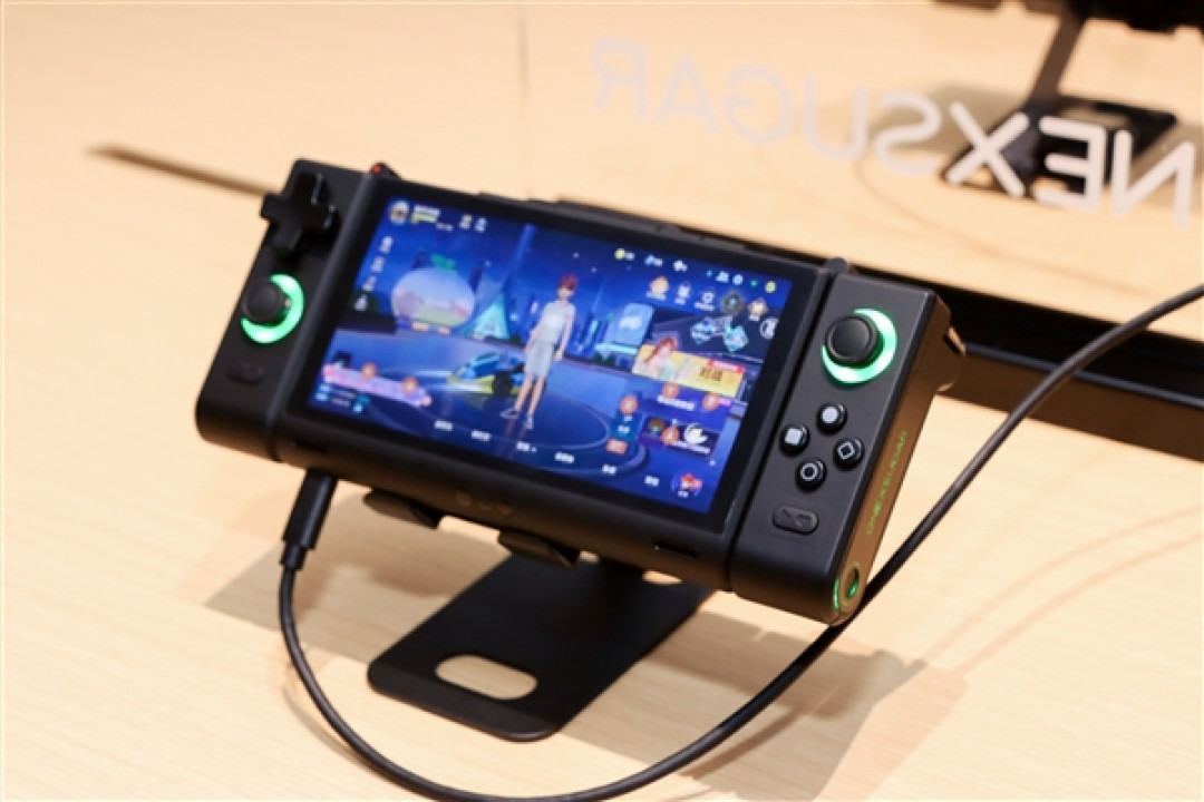 壹号本新品三连发!三合一PC、能变形的掌机、还有外置显卡坞