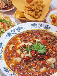 雾都→魔都，这家小店藏着地道山城烟火气🥢