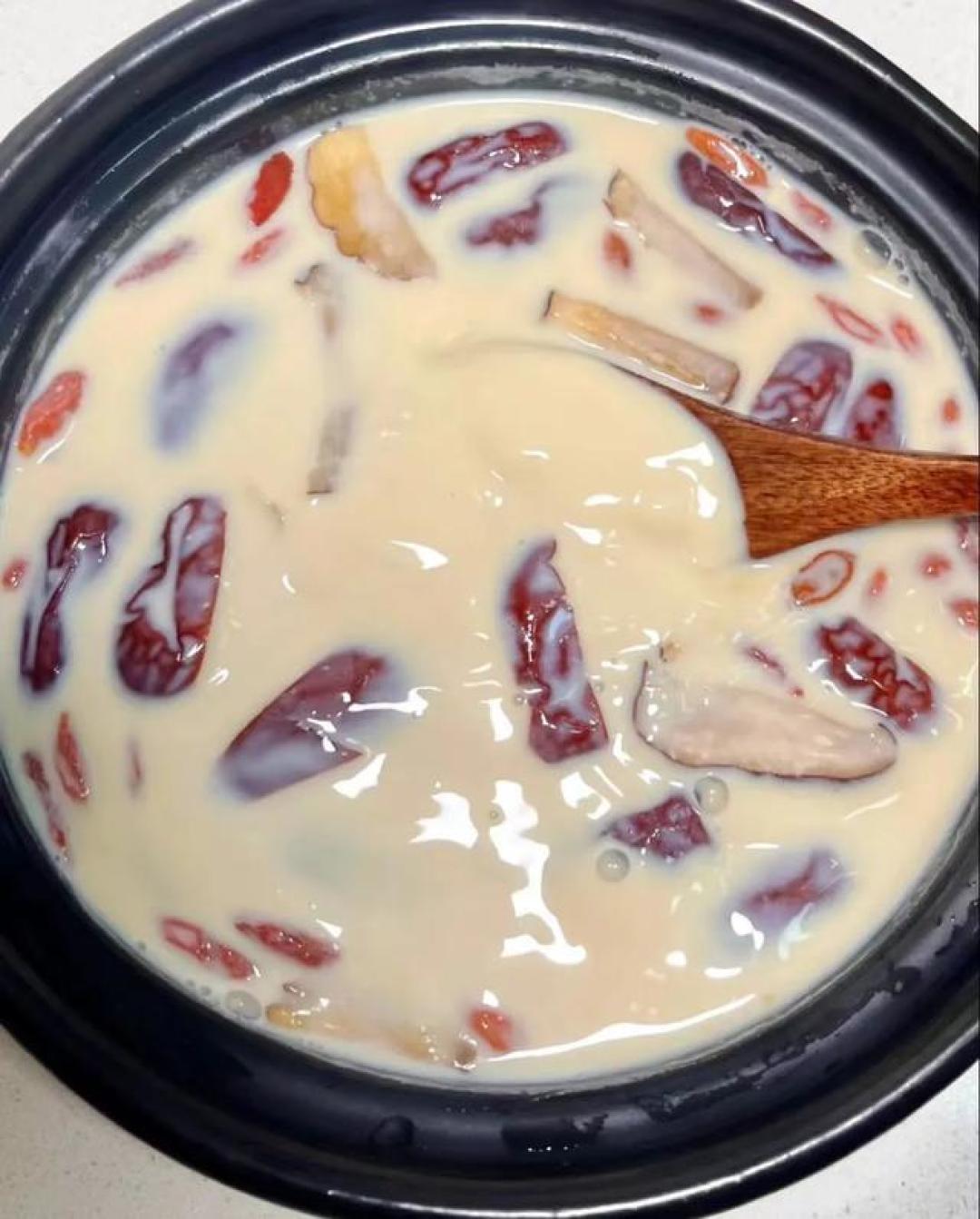 焦糖桂花香漫秋日:解锁奶茶店限定款与自制手作新玩法