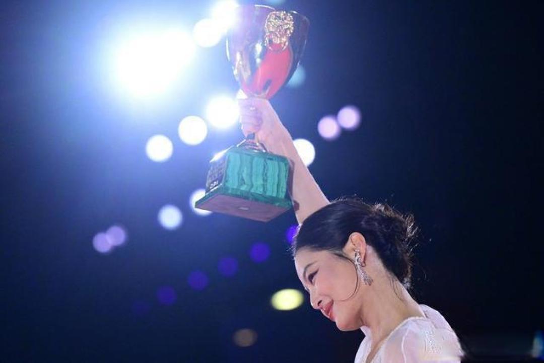 辛芷蕾威尼斯夺银狮创华人新高 香奈儿高定与矿工之女的双向成就