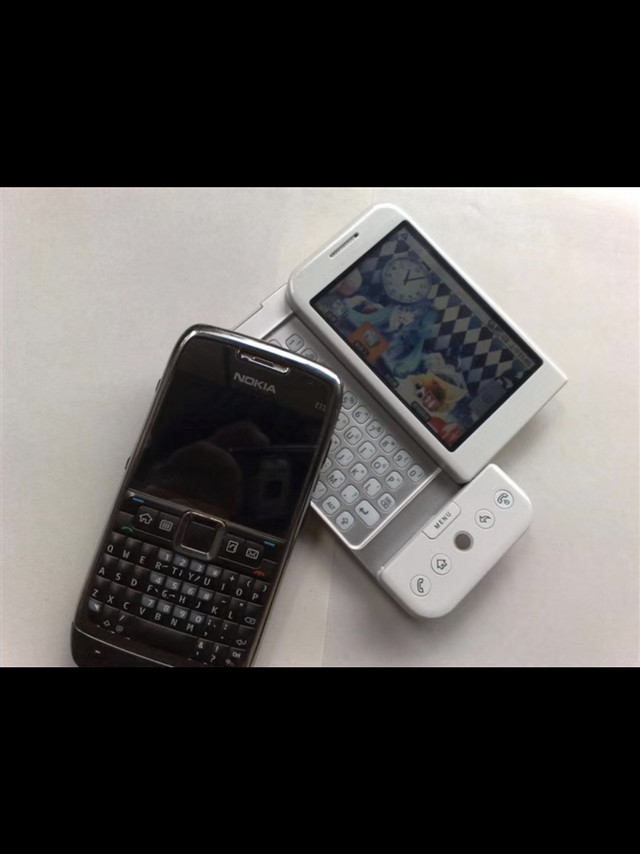 并不是黑Android哈  我比绝大多数人（说95％不夸张吧？）更早用Android机器  当时Android甚至一个手就能数过来主流的APP…… 第一台Android的机器甚至还不是HTC的G1
