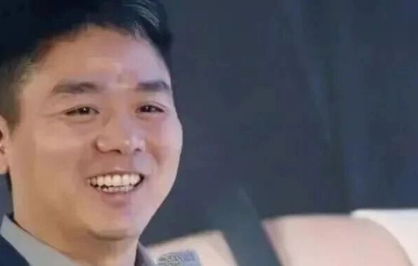 刘强东拿下优衣库大单