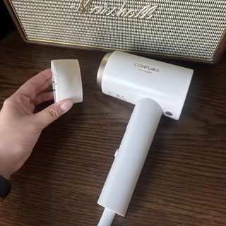 开学必备！负离子吹风机，减少毛躁更柔顺