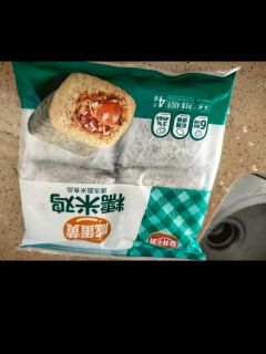 安井咸蛋黄糯米鸡：便捷营养的早餐之选