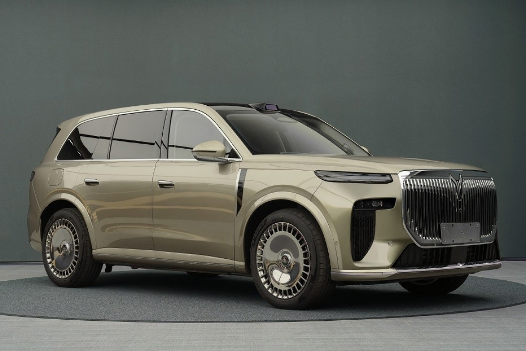 岚图旗舰SUV9L亮相工信部公告，搭华为智驾系统