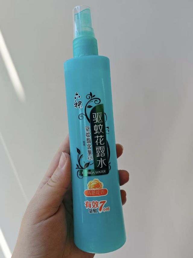 六神驱蚊花露水：经典国货的夏日守护