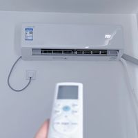 海信新风空调X300 Pro挂机，解决“监狱机位”制冷难题