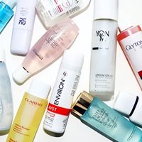 美白补水收缩毛孔爽肤水什么牌子好？温和好用的爽肤水排行榜