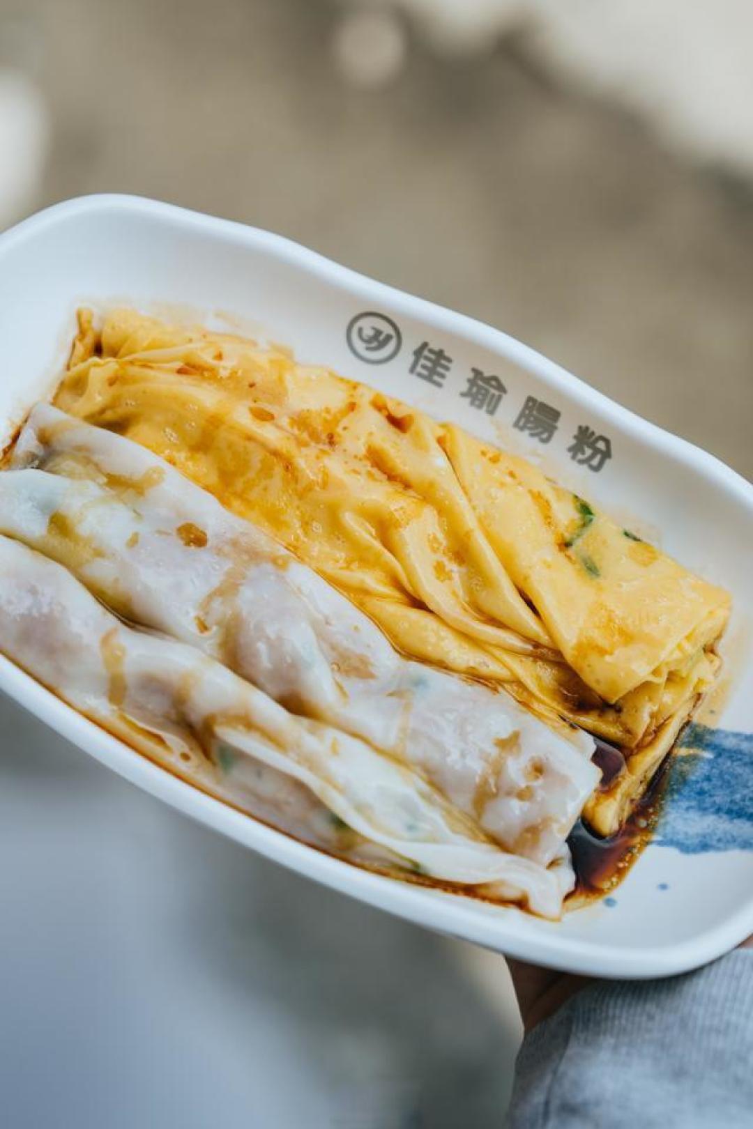 "深圳72岁阿伯坚守12年的2元肠粉店:免费加粉赠豆浆守护半城烟火"