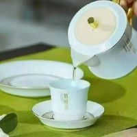 中秋月圆,以茶传情:竹叶青茶成送礼优选