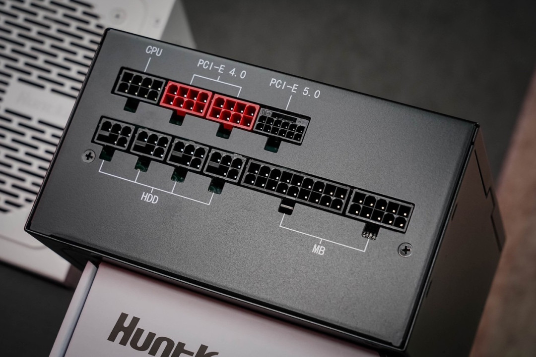 航嘉重火力AX850P三叉戟电源评测 高能效+高性价比