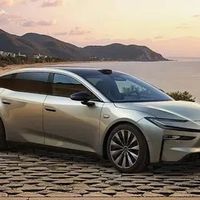 广汽丰田铂智7官图发布，华为鸿蒙座舱首搭引领智能新突破