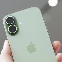 科技数码 篇零：从阉割机到真香机，从换壳到真升级，库克为何重视iPhone 标准版