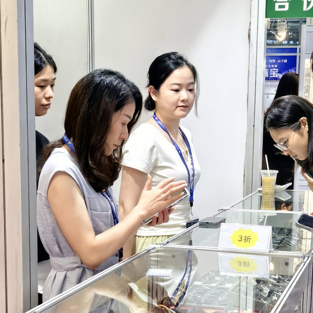 金谷金创新铜合金饰品闪耀深圳国际珠宝展成客商追捧“新宠”