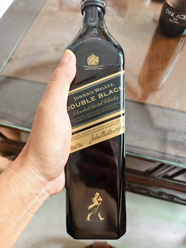 无限回购！尊尼获加醇黑威士忌，京东自营150元裸瓶入手超值！