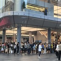 华为Mate XTs非凡大师三折叠屏手机开售，17999元起售即罄