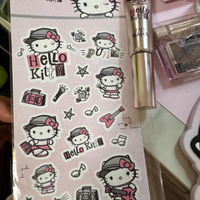 💖谁能拒绝 Hello Kitty 联名彩妆！INSBAHA 这波赢麻了