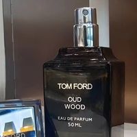 一支能把“高岭之雪”穿在身上的味道——TOM FORD珍华乌木