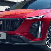 凯迪拉克GT4大降价，18万可入手，1.5T+9AT，百公里油耗7L