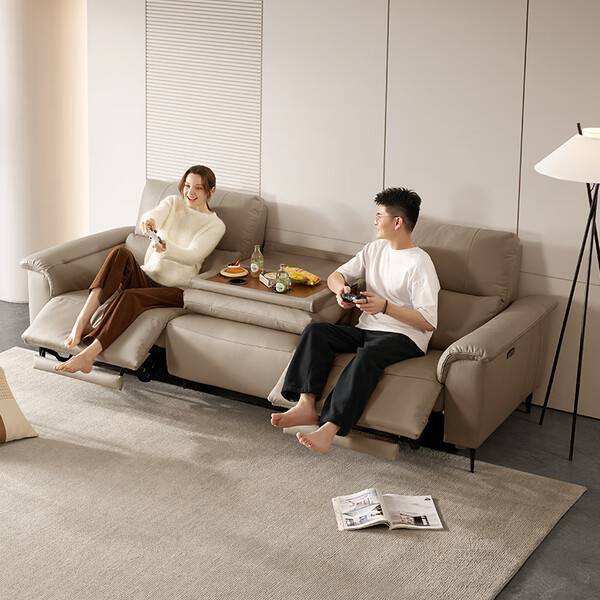 顾家电动功能皮沙发：零靠墙设计双电机躺平，小户型秒变高级客厅