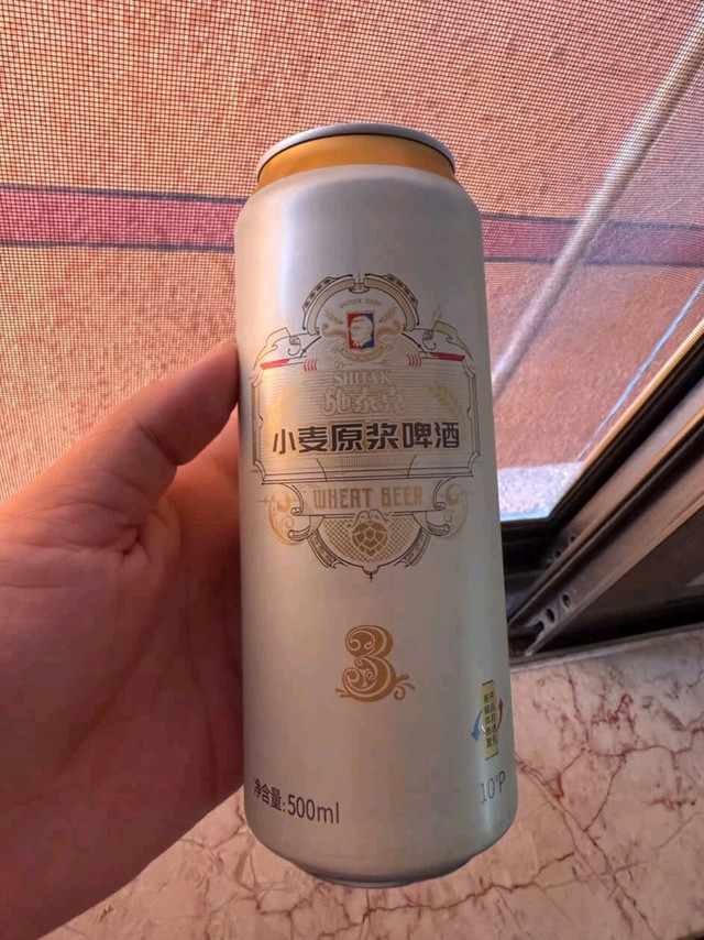 天湖小麦原浆，清爽每一口
