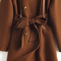 帕罗羊毛大衣：职场女性的高品质选择