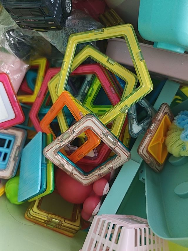 磁铁磁吸玩具，安全有趣的儿童玩伴