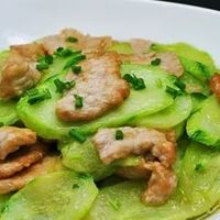 预制菜不好吃？试试自制黄瓜炒肉