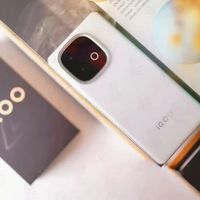 vivo价格屠夫再出手！190万跑分+7620mAh，1444元买到就是赚