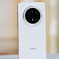 华为还是妥协了，Mate70 Pro售价一跌再跌，麒麟9020+5500mAh