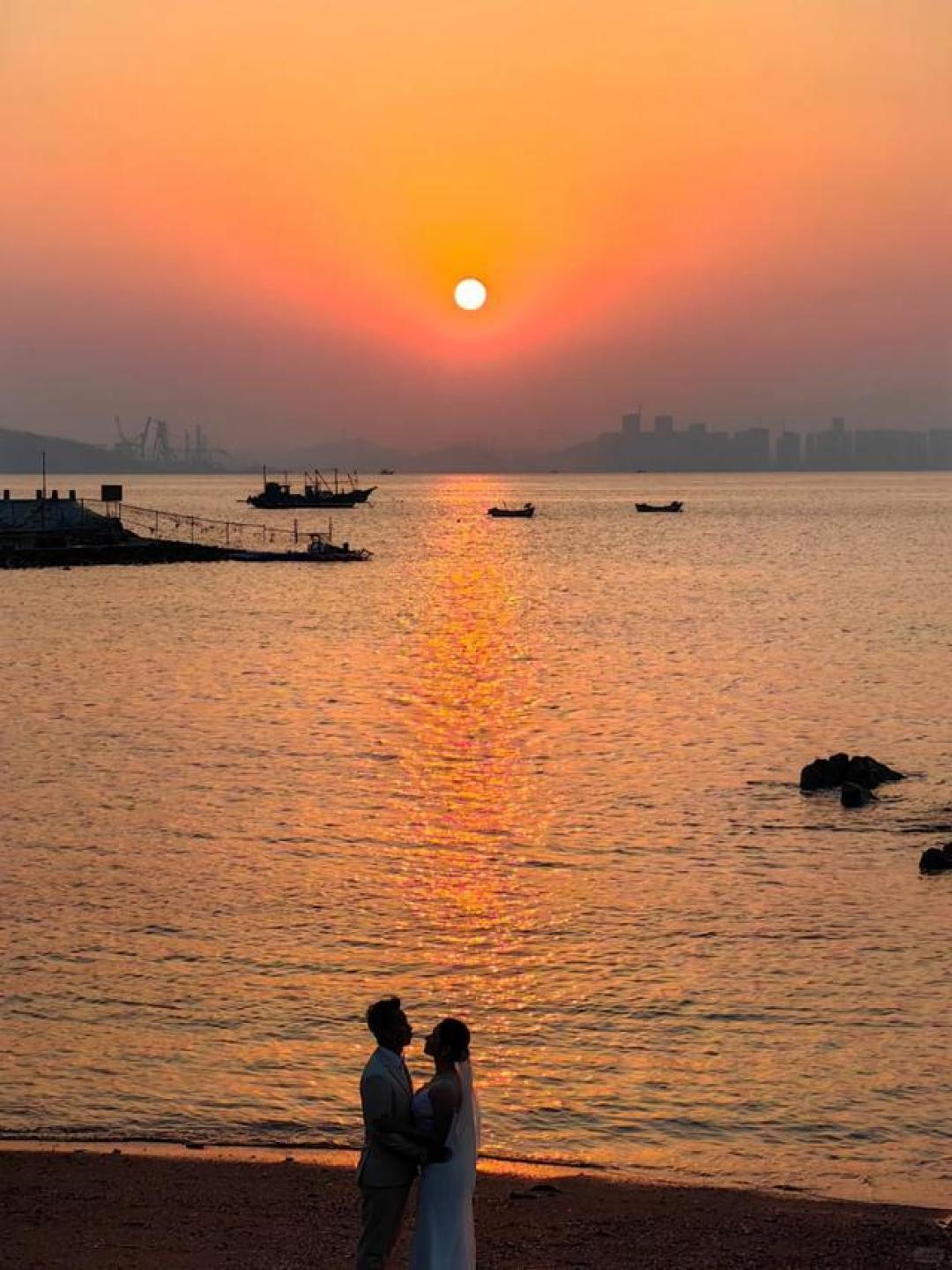 青岛文旅隐藏彩蛋:邂逅橘子海的千面浪漫与城市心跳