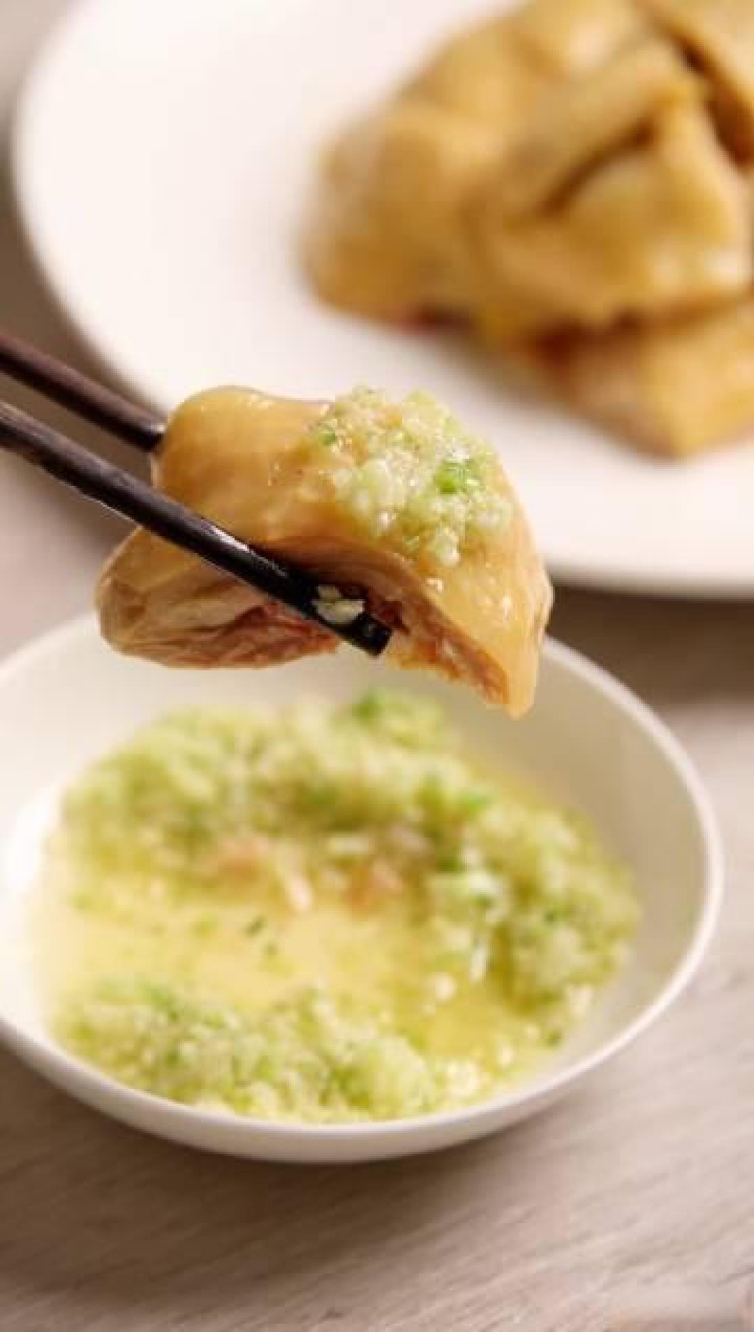 为何广东白切鸡让南北食客争破头?千年非遗暗藏中国饮食密码