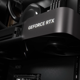 英伟达否认 RTX 50 系列停产传闻：公版显卡因缺货暂时下架