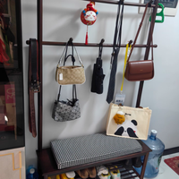 家逸实木门口换鞋凳衣帽架一体：家居实用美学的完美融合