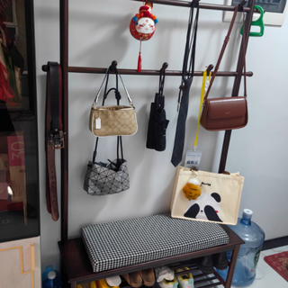家逸实木门口换鞋凳衣帽架一体：家居实用美学的完美融合