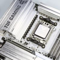 流光魅影 篇零：X3D 座驾扬帆起航！华硕 B850 重炮手白色版战未来！