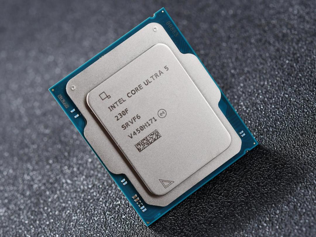 体验拉满还超值!酷睿Ultra 5-230F全能实力超越锐龙5 9500F,千元终极选择