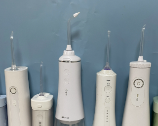 冲牙器伤害牙齿吗？慎入四类智商税，危害匪浅！