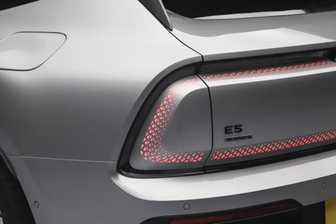 奥迪E5 Sportback纯电首发23.59万起:激光雷达+3.4秒破百搅局豪华电轿市场